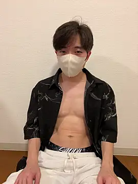 Snapshot of Yuma0718 chatting on 02-15-26, 09:30 Yuma0718 online show from 02-15-26, 09:30