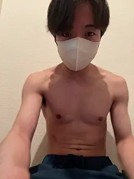 Yuma0718 online show from 04-28-26, 11:47