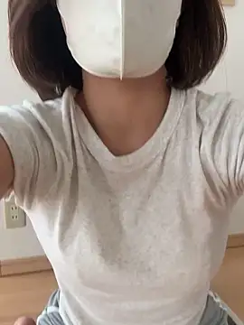 Snapshot of riko_oxo chatting on 10-08-25, 02:02 riko oxo online show from 10-08-25, 02:02