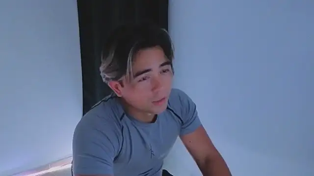Snapshot of Bellion_grant chatting on 03-01-26, 12:43 Bellion grant online show from 03-01-26, 12:43
