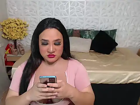 Hotcum ella online show from 11-08-25, 10:52