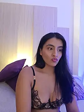 AliishaPss online show from 05-26-26, 07:34