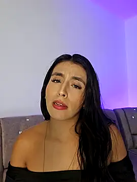 Snapshot of AliishaPss chatting on 11-13-25, 03:43 AliishaPss online show from 11-13-25, 03:43