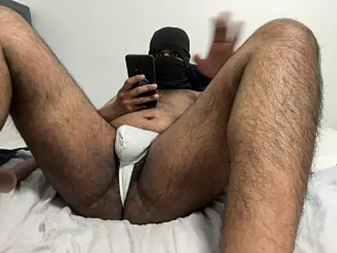 HothairyBoy2 online show from 05-17-26, 12:54