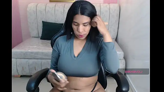 Snapshot of ambar_fox_s chatting on 09-24-25, 03:13 ambar fox s online show from 09-24-25, 03:13