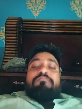 Snapshot of Raju_fuckerr chatting on 10-22-25, 07:52 Raju fuckerr online show from 10-22-25, 07:52