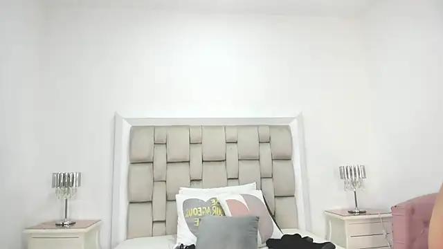 frehia dimou online show from 04-22-26, 11:28