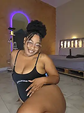 Snapshot of Naomi_jhonson chatting on 06-16-26, 02:17 Naomi jhonson online show from 06-16-26, 02:17