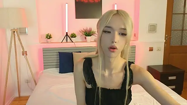 okerriella online show from 04-24-26, 07:32