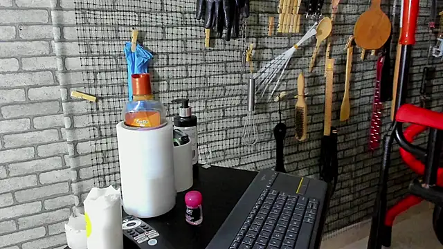 ariel bdsm online show from 04-07-26, 04:14