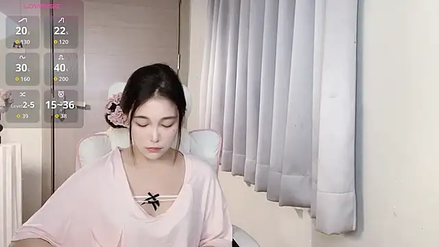 Xiao--Lin online show from 09-16-25, 02:29