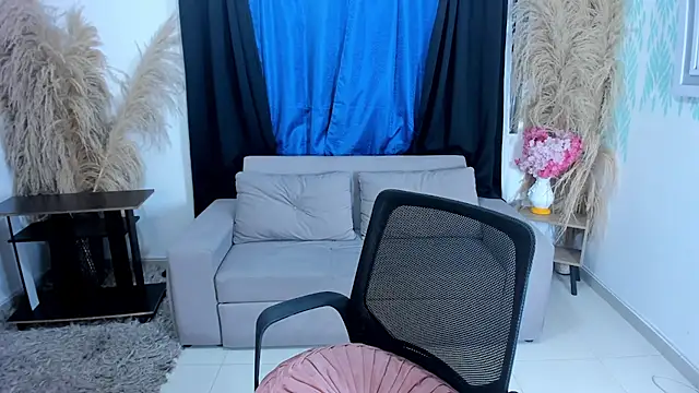 SofiaRivera1 online show from 07-18-26, 11:13