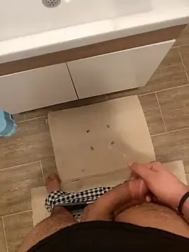 Snapshot of BichromeNonmetal chatting on 02-04-26, 07:47 BichromeNonmetal online show from 02-04-26, 07:47