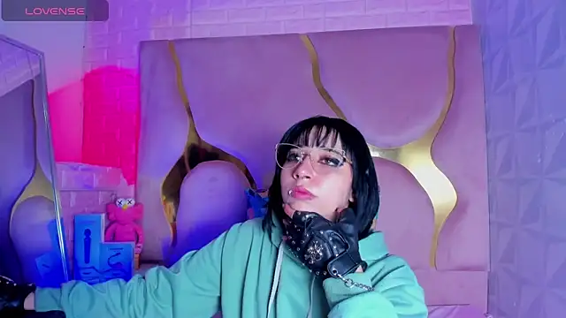 Niina Sissy online show from 03-28-26, 06:14