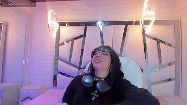 Niina Sissy online show from 05-04-26, 11:07