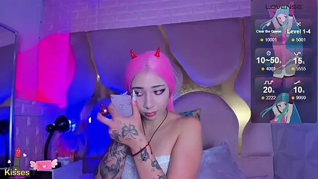 Niina Sissy online show from 04-22-26, 04:52