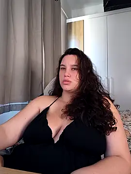 Snapshot of Mellhots2 chatting on 09-10-25, 01:32 Mellhots2 online show from 09-10-25, 01:32