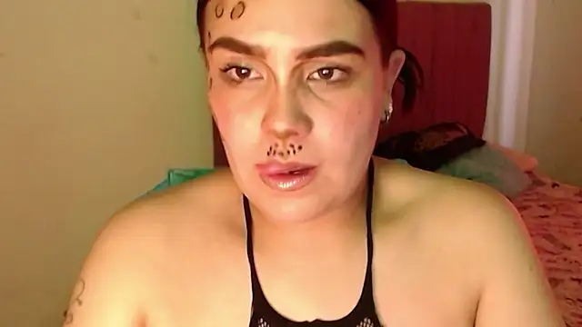 Salma deep online show from 10-25-25, 04:40