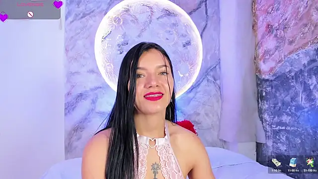 Snapshot of RoxanaBorns_ chatting on 10-10-25, 12:28 RoxanaBorns  online show from 10-10-25, 12:28