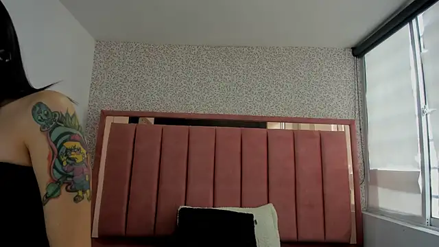 Snapshot of Hanna_Lee__ chatting on 09-11-25, 08:20 Hanna Lee online show from 09-11-25, 08:20