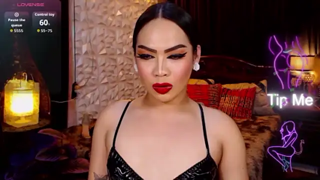 GODDESSHUGECOCKANDREA online show from 04-23-26, 06:31