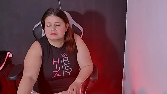 Lizz Milf online show from 09-17-25, 01:57