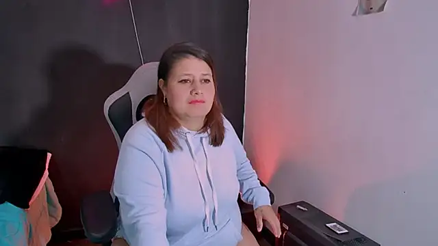 Lizz Milf online show from 09-21-25, 01:55