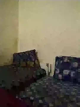 Snapshot of moroooooooo12 chatting on 09-19-25, 10:41 moroooooooo12 online show from 09-19-25, 10:41
