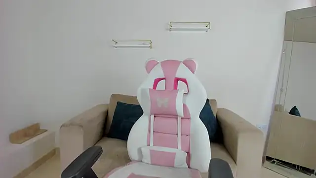 april smiith online show from 12-03-25, 12:15