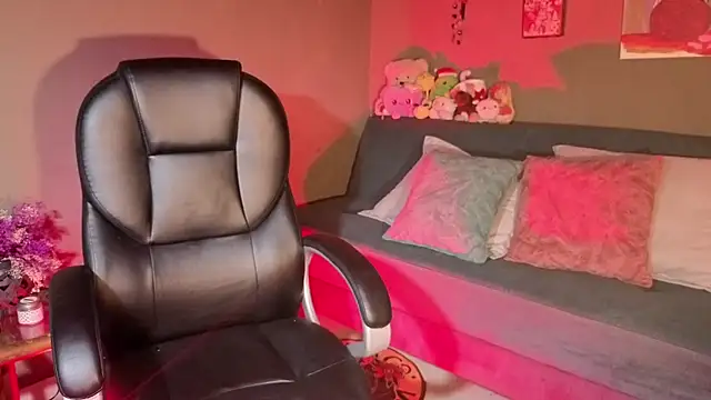 GaiaJoness online show from 11-28-25, 07:47