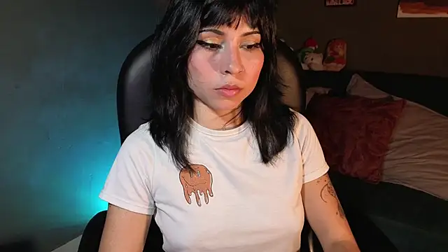 GaiaJoness online show from 11-25-25, 08:20