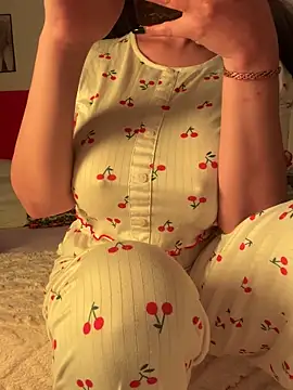 OnlyRima online show from 11-27-25, 09:48