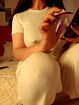 Snapshot of OnlyRima chatting on 09-29-25, 12:00 OnlyRima online show from 09-29-25, 12:00