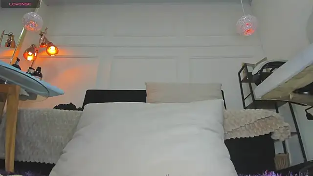 im Lorena online show from 12-05-25, 07:55