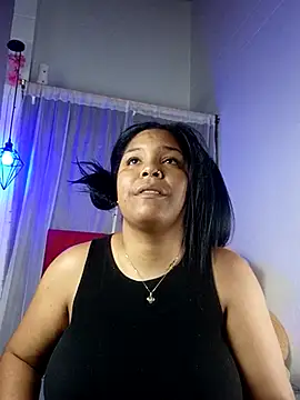 naomi campbel  online show from 10-12-25, 01:45