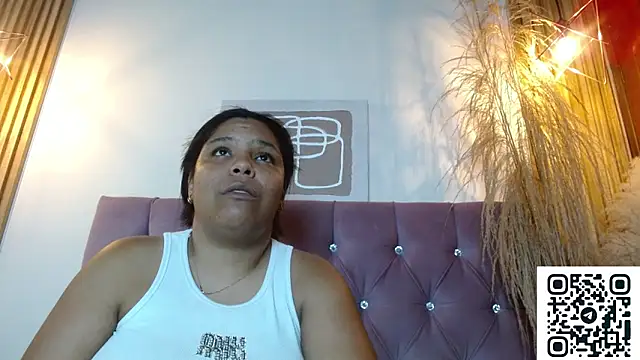 naomi campbel  online show from 05-29-26, 01:55