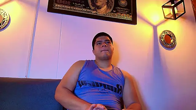 Snapshot of naomi_campbel_ chatting on 02-27-26, 08:30 naomi campbel online show from 02-27-26, 08:30