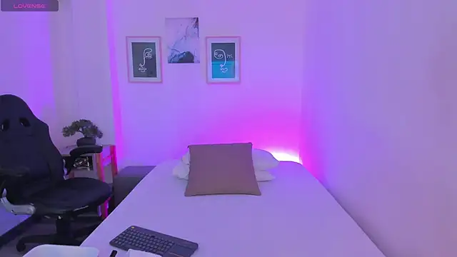 Anastasia lauren online show from 12-04-25, 08:08