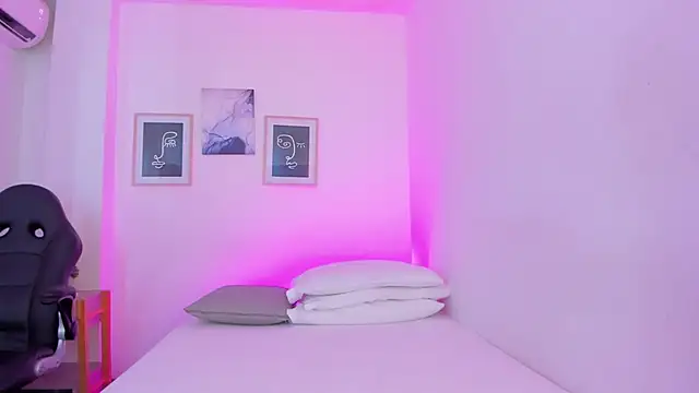 Anastasia lauren online show from 11-07-25, 08:13