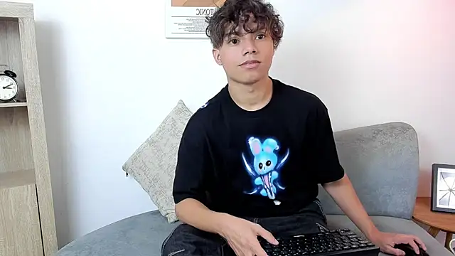 Honeymoon sariel online show from 02-22-26, 01:24