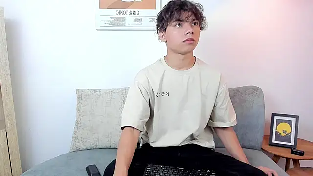 Honeymoon sariel online show from 02-23-26, 01:55