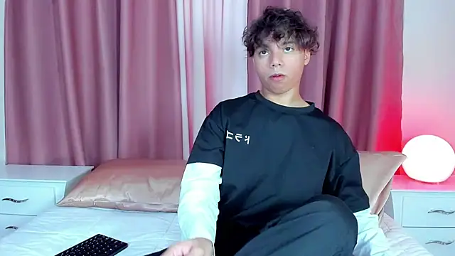 Honeymoon sariel online show from 03-15-26, 01:29