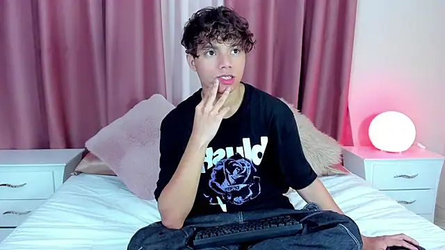 Honeymoon sariel online show from 03-18-26, 01:02