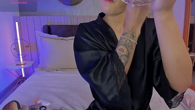 Snapshot of NaishaFord_1 chatting on 11-16-25, 12:15 NaishaFord 1 online show from 11-16-25, 12:15