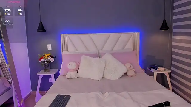 Snapshot of NaishaFord_1 chatting on 02-25-26, 04:12 NaishaFord 1 online show from 02-25-26, 04:12