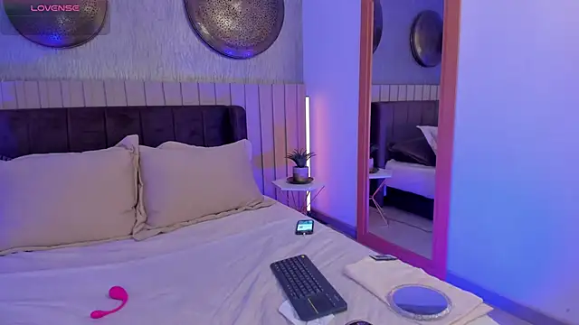 Snapshot of NaishaFord_1 chatting on 11-08-25, 03:21 NaishaFord 1 online show from 11-08-25, 03:21