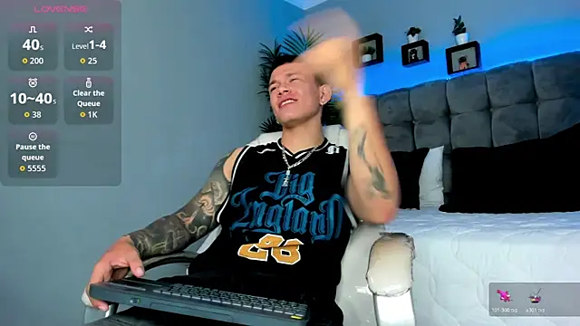 Thomas moon online show from 04-10-26, 01:07