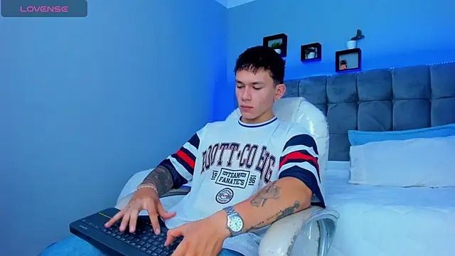 Thomas moon online show from 12-14-25, 12:55