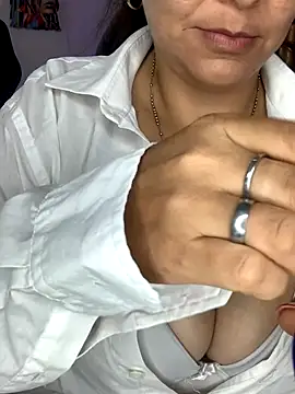 Sussan   online show from 10-22-25, 12:04