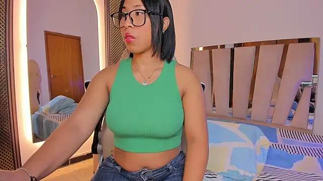 Elowen Clark online show from 01-08-26, 08:04